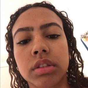 Meet your Posher, Kaitlyn